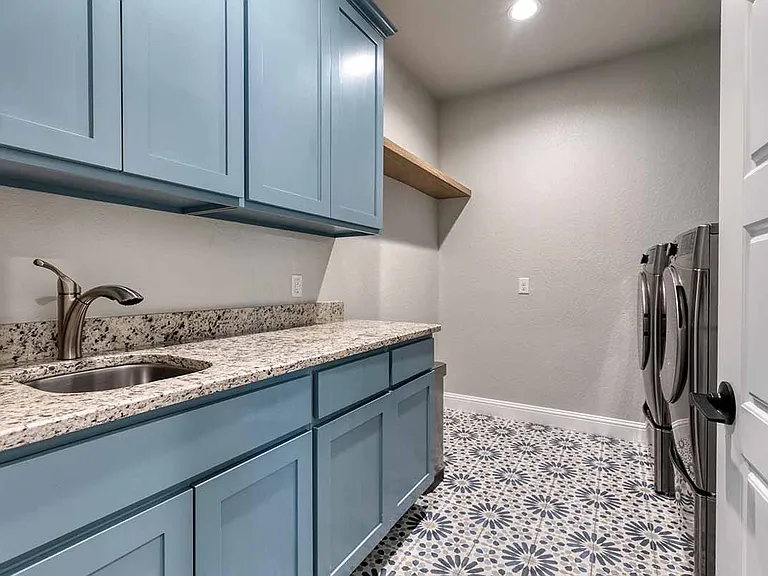 164 Crescent Rdg — Photo 24