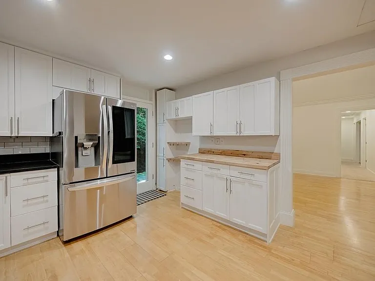 102 Vanessa Dr SE — Photo 23
