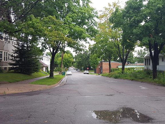 3rd image of 1216 Hague Ave