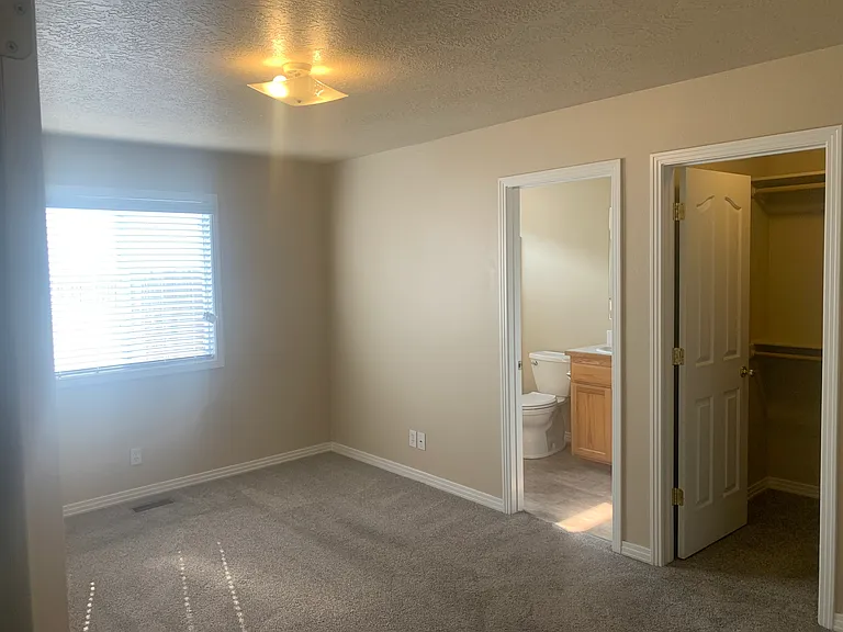10554 W Lone Wolf Ln — Photo 8