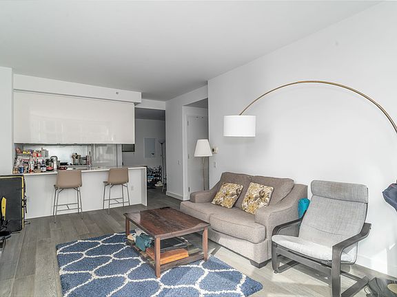 4th image of 555 W 59th St APT 14C
