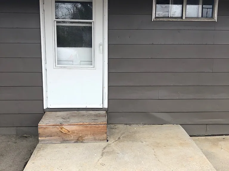 apt front door