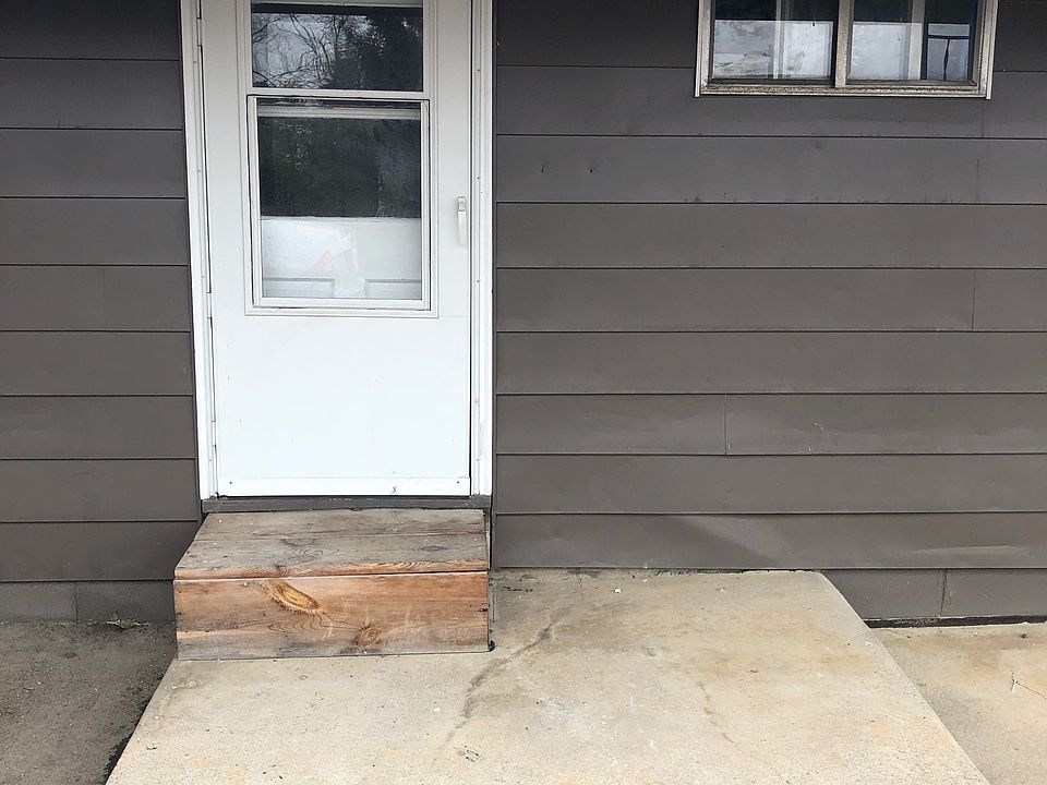 apt front door