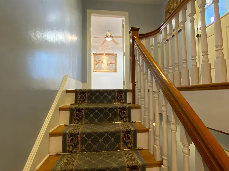 200 Hyde Park Ave #3 — Photo 2