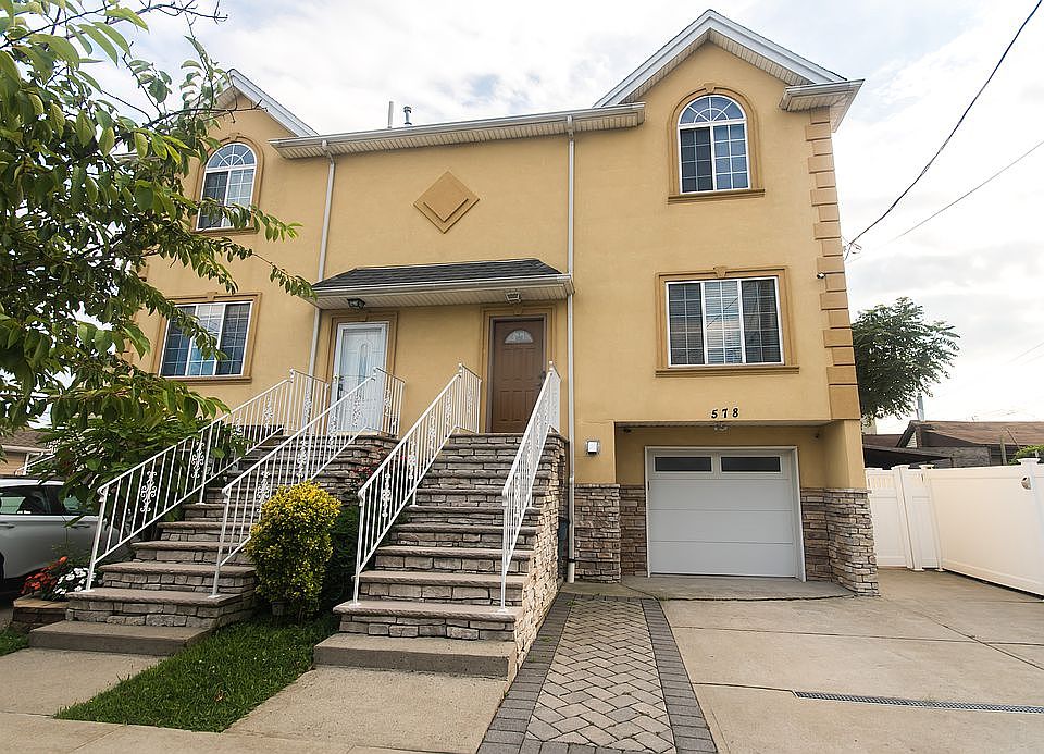 1st image of 578 Hunter Ave