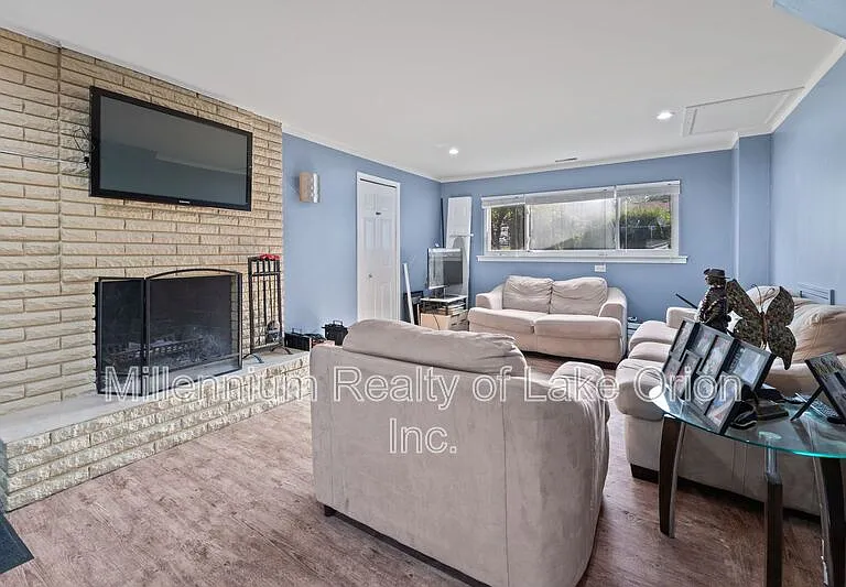 676 Sheffield Rd — Photo 9