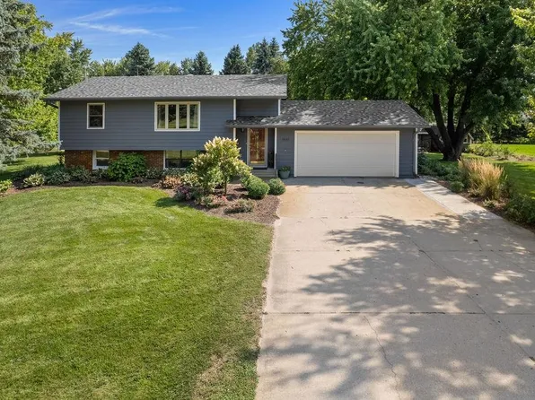 1635 Kozy Dr, Columbus, NE 68601