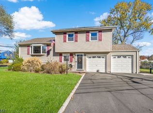8 Harvard Rd, Cranford, NJ 07016