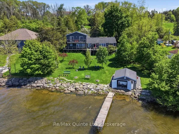 92 Bishop Ln, Prince Edward County, ON K0K 1A0