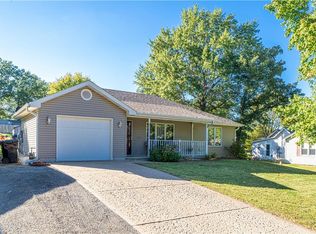 502 N 1st St, Savannah, MO 64485