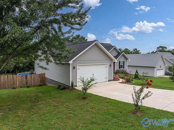 2nd image of 206 County Road 1009