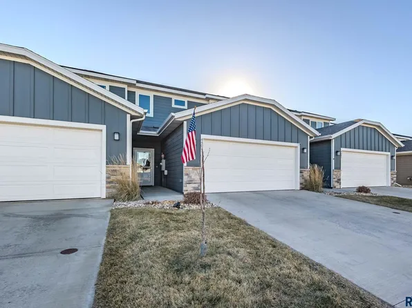 4403 E Leubecher Pl, Sioux Falls, SD 57108