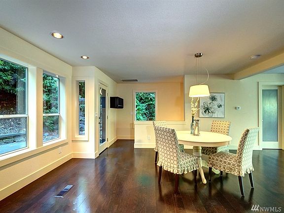 5th image of 11407 67th Ave NW