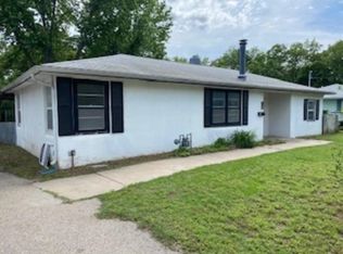 931 W 33rd St N, Wichita, KS 67204
