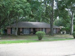 200 Bambi Dr, Lafayette, LA 70503