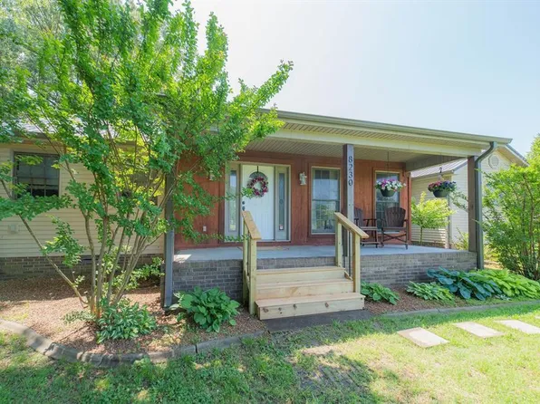 8230 Cairo Rd, West Paducah, KY 42086