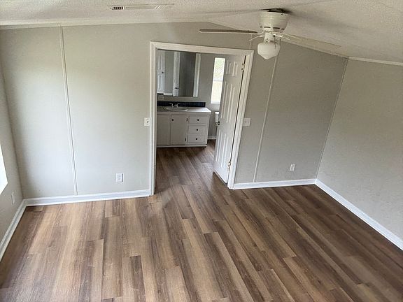 4th image of 2541 Hibiscus Ave