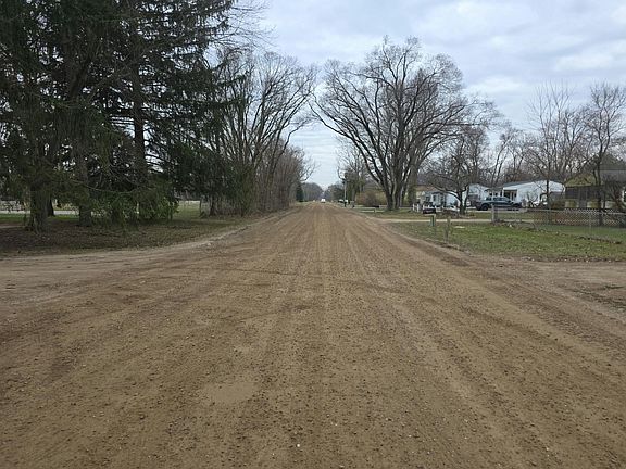 4th image of 49833 Bog Rd