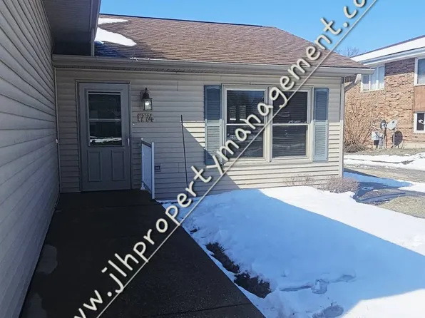 1774 S Hance Dr #1774, Freeport, IL 61032