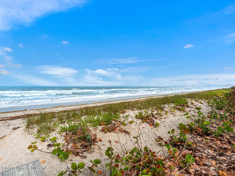 1095 Highway A1A #2502 — Photo 63