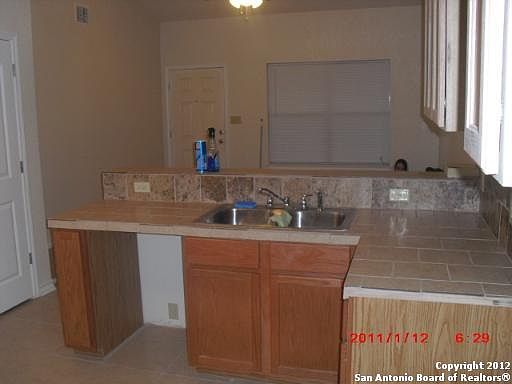 3rd image of 119 W DULLNIG CT