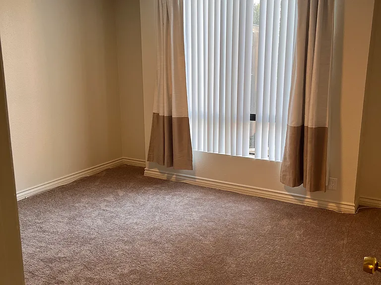 16866 Kingsbury St #205 — Photo 31