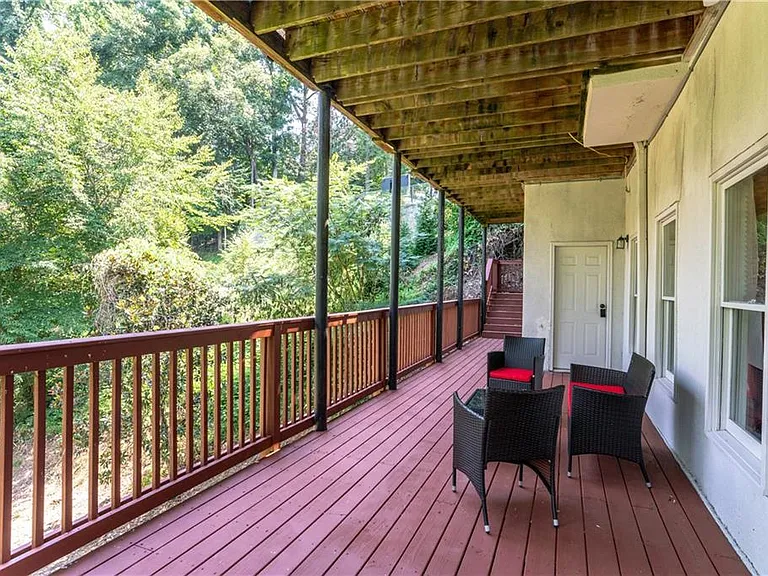 4260 Beverly Ln NE — Photo 20