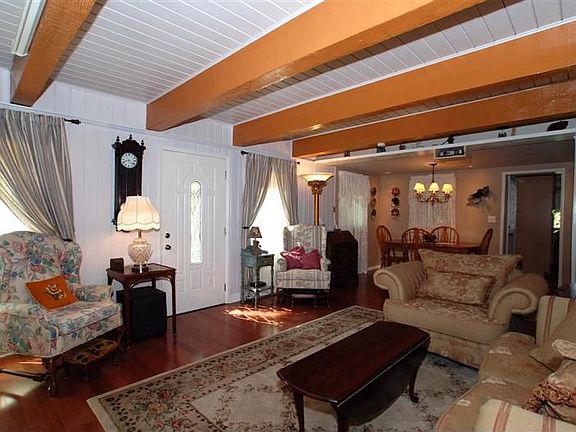 4th image of 4577 Jessica Dr