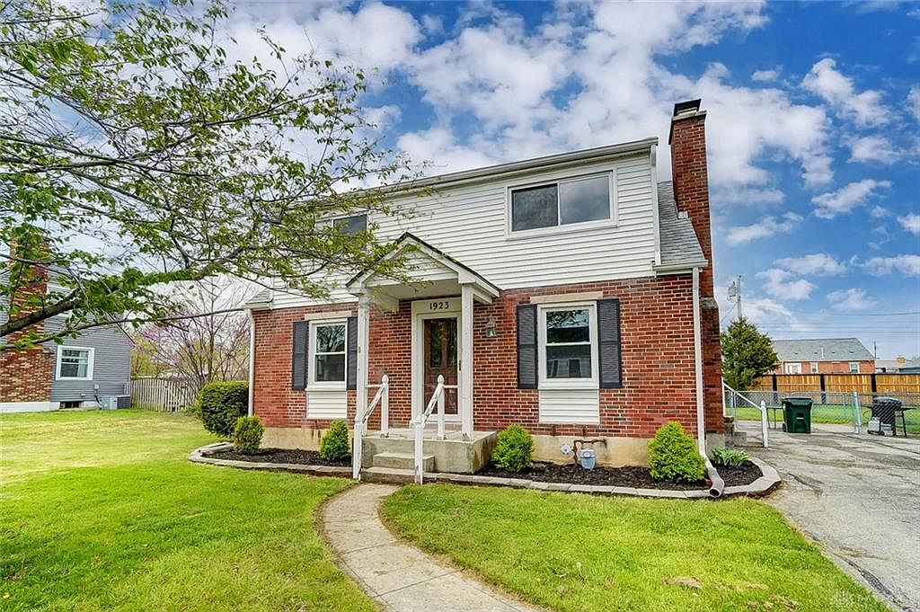 1923 Sunny Ridge Rd S, Dayton, OH 45414 | Zillow