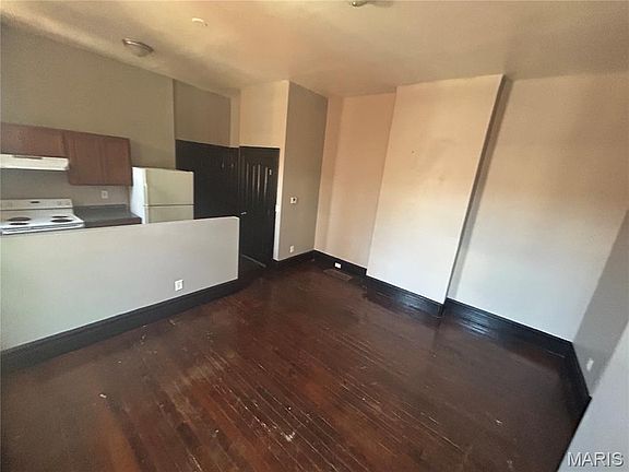 5th image of 2742 Osage St