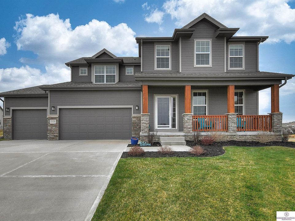 1st image of 21120 Boulder Cir