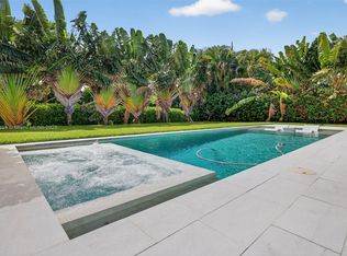 1001 Diplomat Pkwy, Hallandale, FL 33009