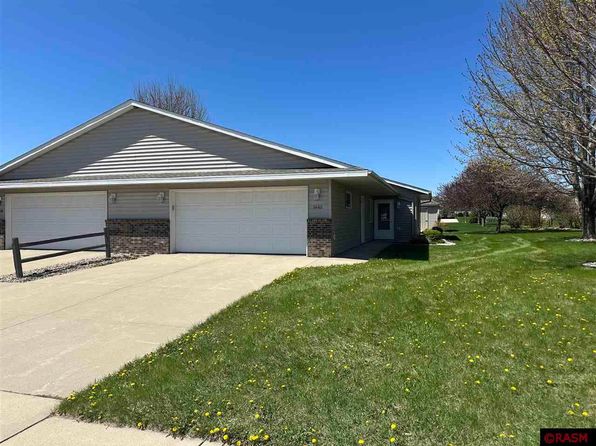 1442 7th St N, New Ulm, MN 56073