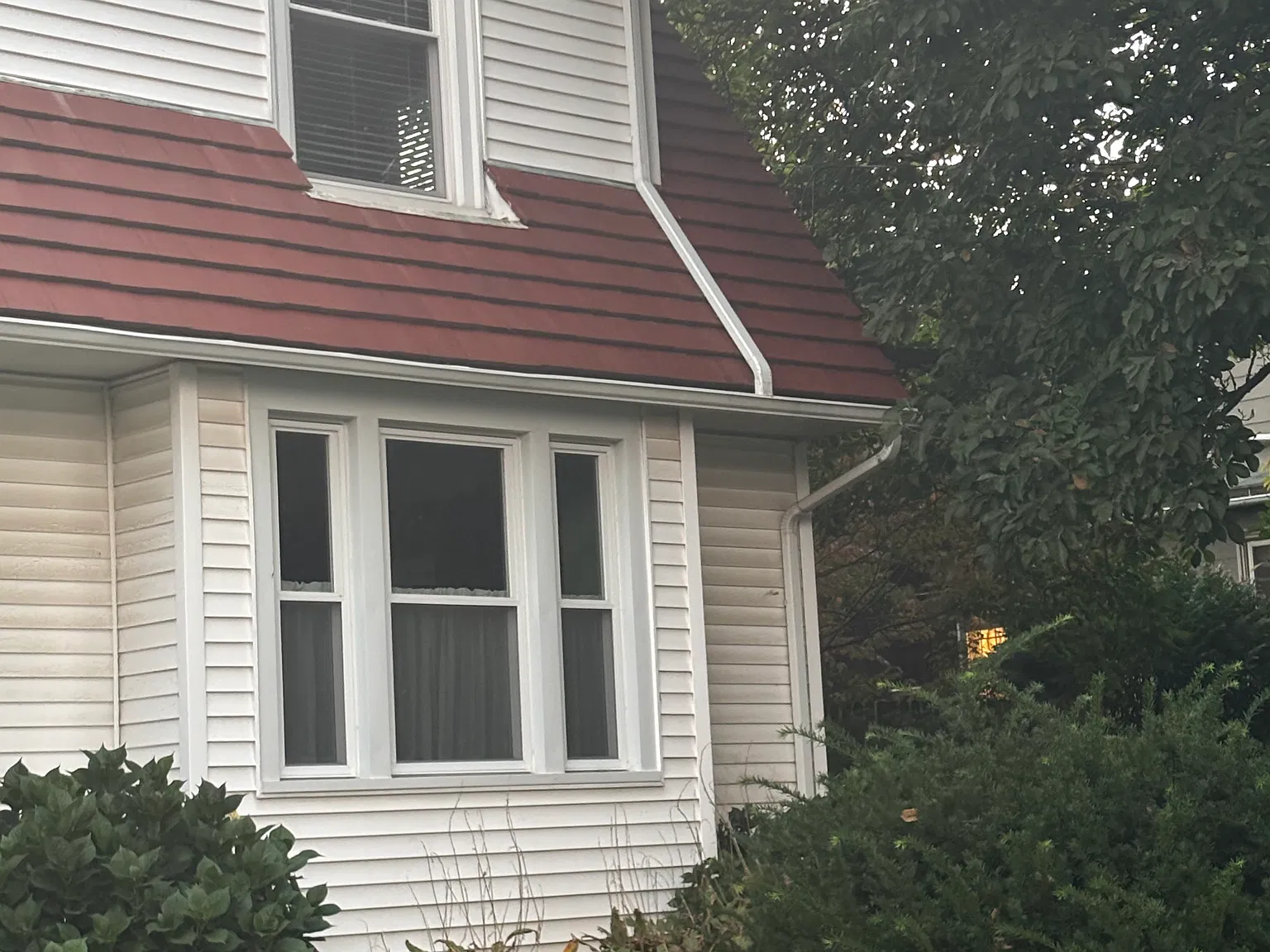 4 bed, 2297 sqft, $2,450 — Photo 3