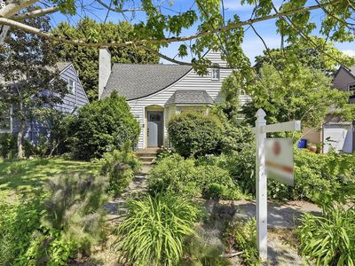 6704 SE 22nd Ave, Portland, OR, 97202