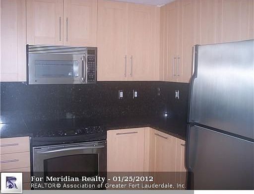 2nd image of 511 SE 5th Ave APT 2420