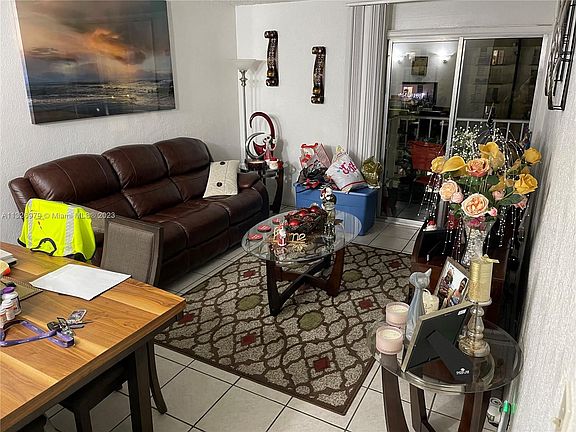 4th image of 801 NW 47th Ave APT 815W
