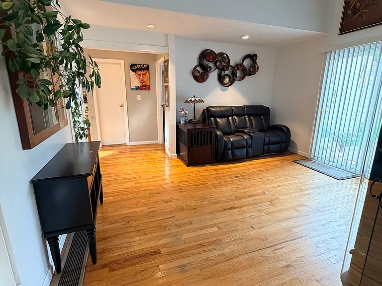 8226 Glencree Pl — Photo 28