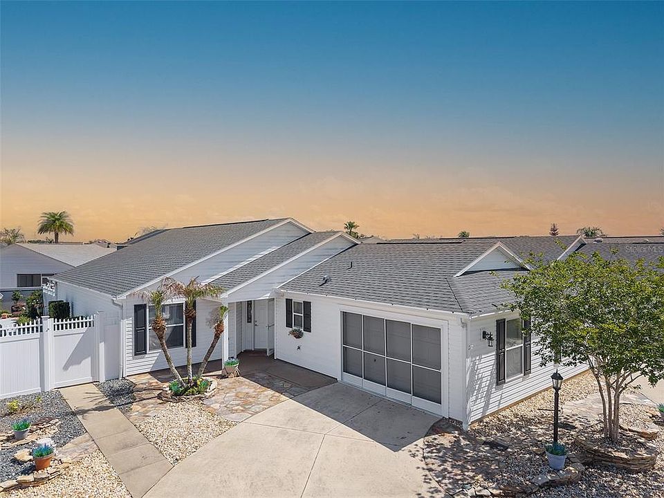 1st image of 439 Grovewood Pl