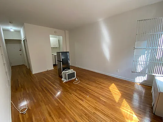 Rented by Compass | media 2