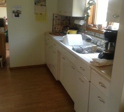 3rd image of 207 Haarfager Ave N