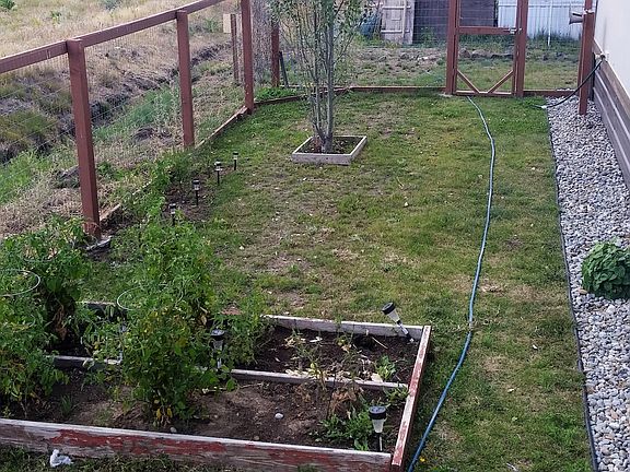 5 ft. High Fenced Yard