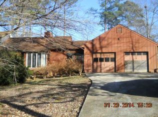 18 Country Ln, Cartersville, GA 30121