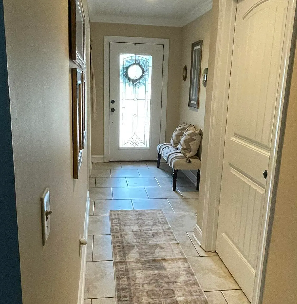 3 bed, 2.0 bath, 1348 sqft, $2,800 — Photo 2