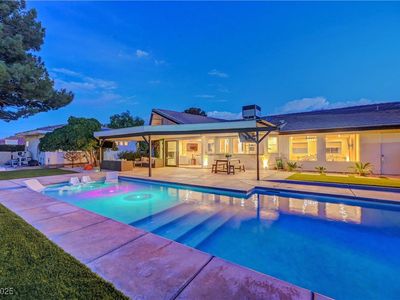 7140 Palmyra Ave, Las Vegas, NV, 89117