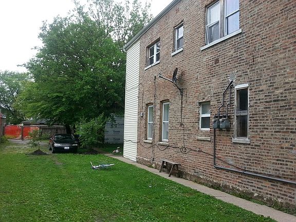 3rd image of 5230 S Wolcott Ave