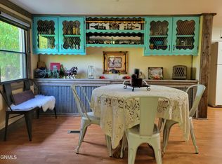 30 2nd Ave E, Menoken, ND 58558