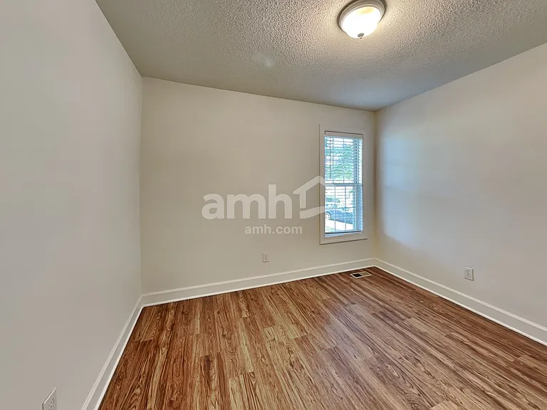 803 Delray Ln — Photo 16