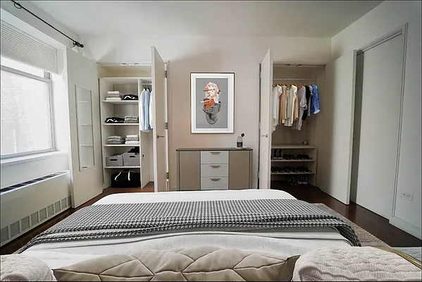 Sold by Nest Seekers International | media 3