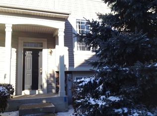 31776 N Pineview Blvd, Lakemoor, IL 60051